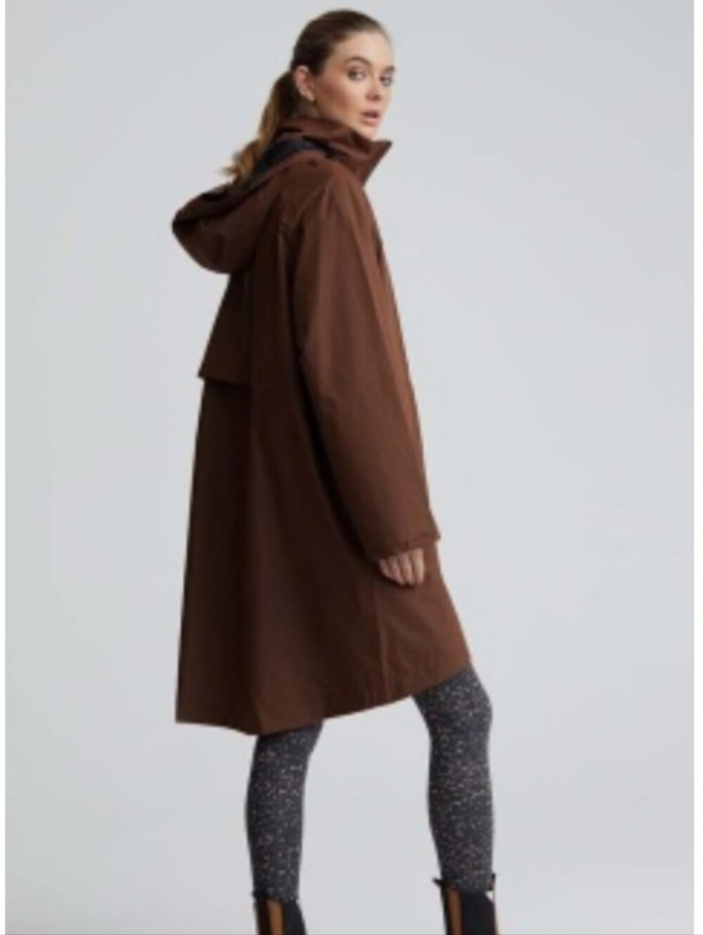 Varley Cavanagh Rain Tortoise Shell Hooded Jacket In Brown Size S